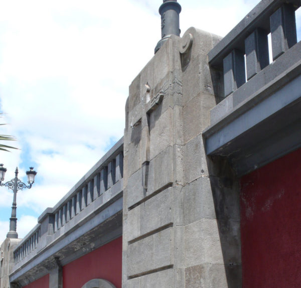 Balaustrada Puente Serrador en Piedra Molinera